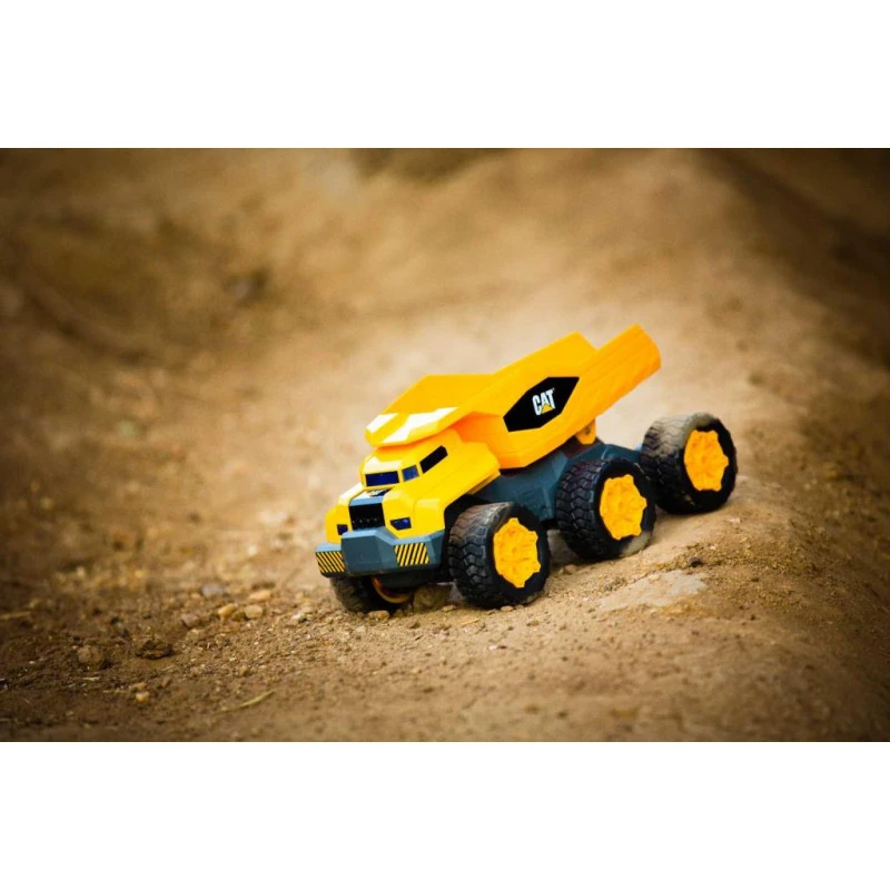 CAT Massive Mover 6 Wheel R/C Vehicle 7 CAT Massive Mover 6 Wheel R/C Vehicle - Image 5