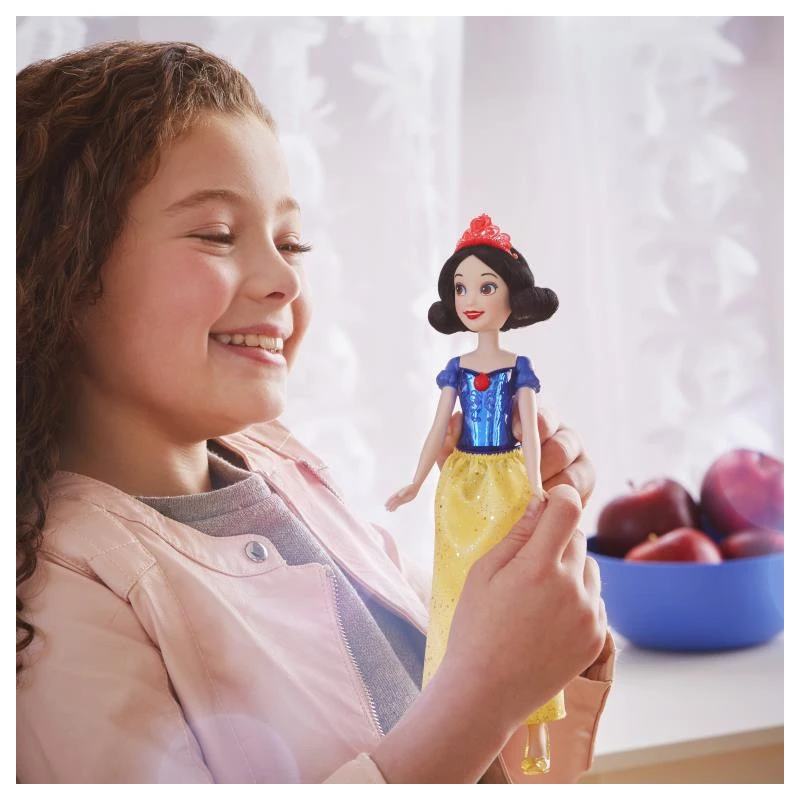 Disney Princess Fashion Doll Royal Shimmer Snow White 5 Disney Princess Fashion Doll Royal Shimmer Snow White - Image 3