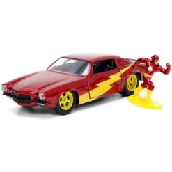Flash (Comics) - Flash & 1973 Chevy Camero 1:32