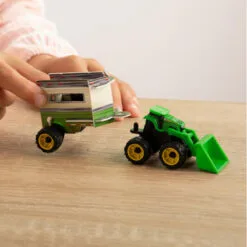 John Deere Jd Monster Treads Eco-Snaps Barn Play Set -Christmas gift Sales Store jd monster treads ecosnaps barn play set 4