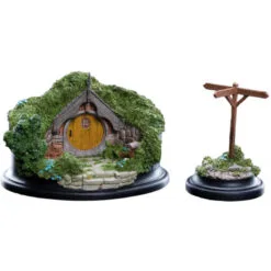 The Hobbit - 5 Hill Lane Hobbit Hole Diorama